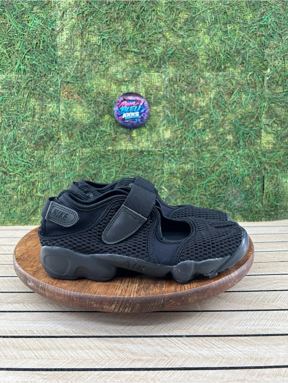Nike air rift